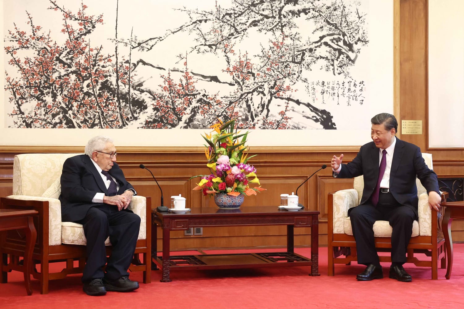 China’s Xi Jinping meets with Henry Kissinger in Beijing