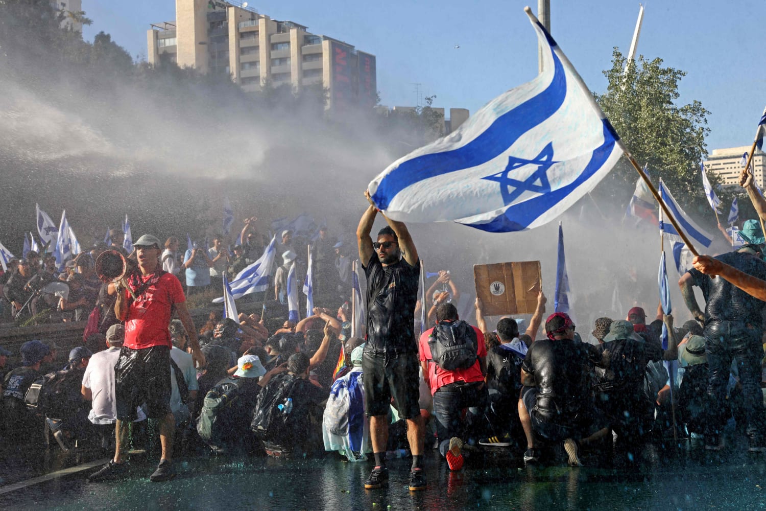 The Israeli parliament approves a key part of Netanyahu’s judicial reform plan