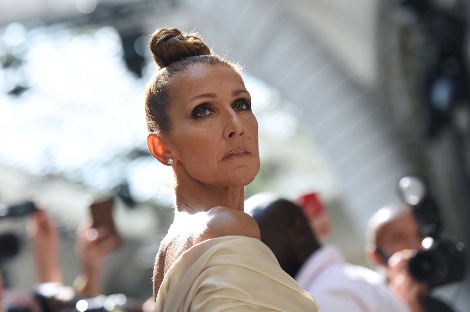 Celine Dion’s sister confirms that the singer “no longer controls her muscles”