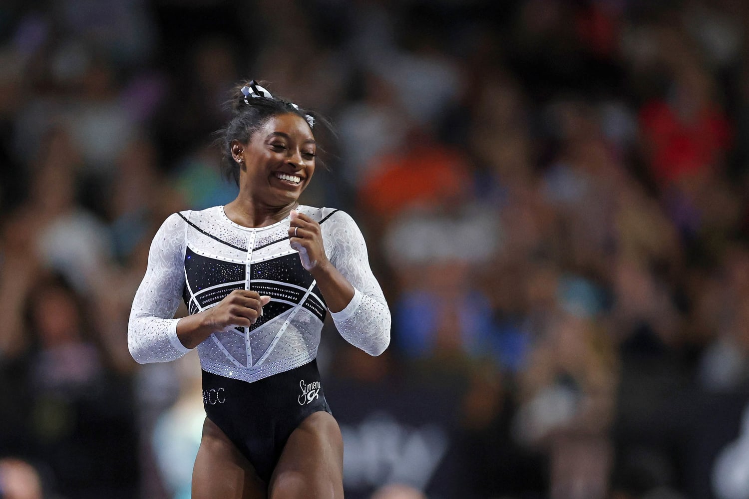 Simone Biles dazzles in her return from a 2-year layoff to dominate the US  Classic