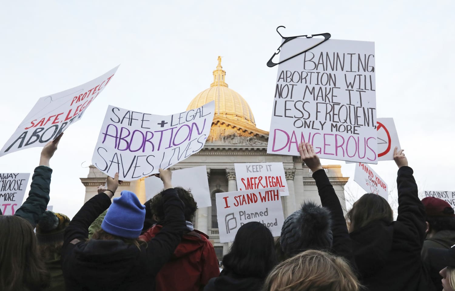 Planned Parenthood to resume abortions in Wisconsin next week after court ruling
