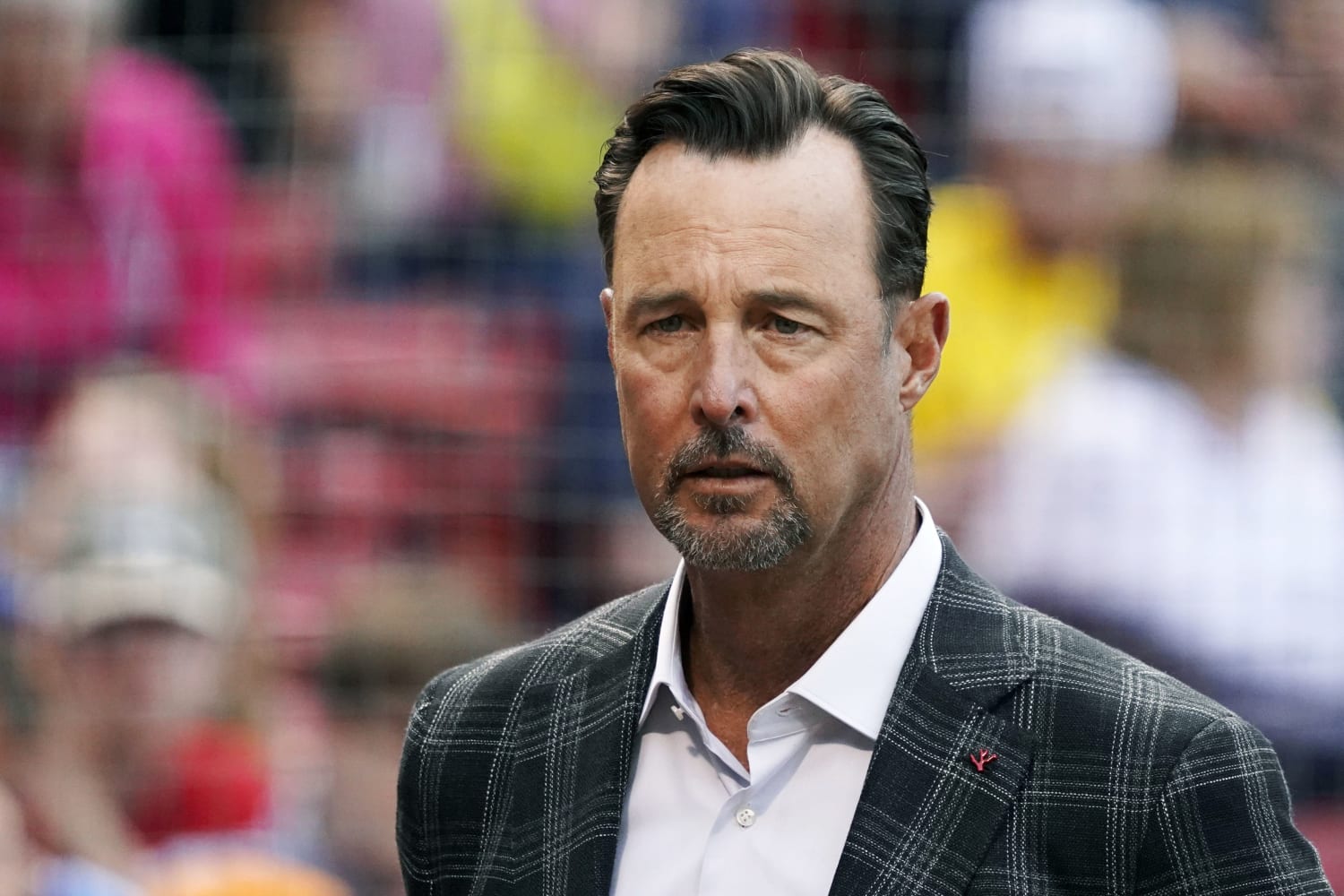 Tim Wakefield Asks for 'Privacy' After Curt Schilling Shares Cancer News