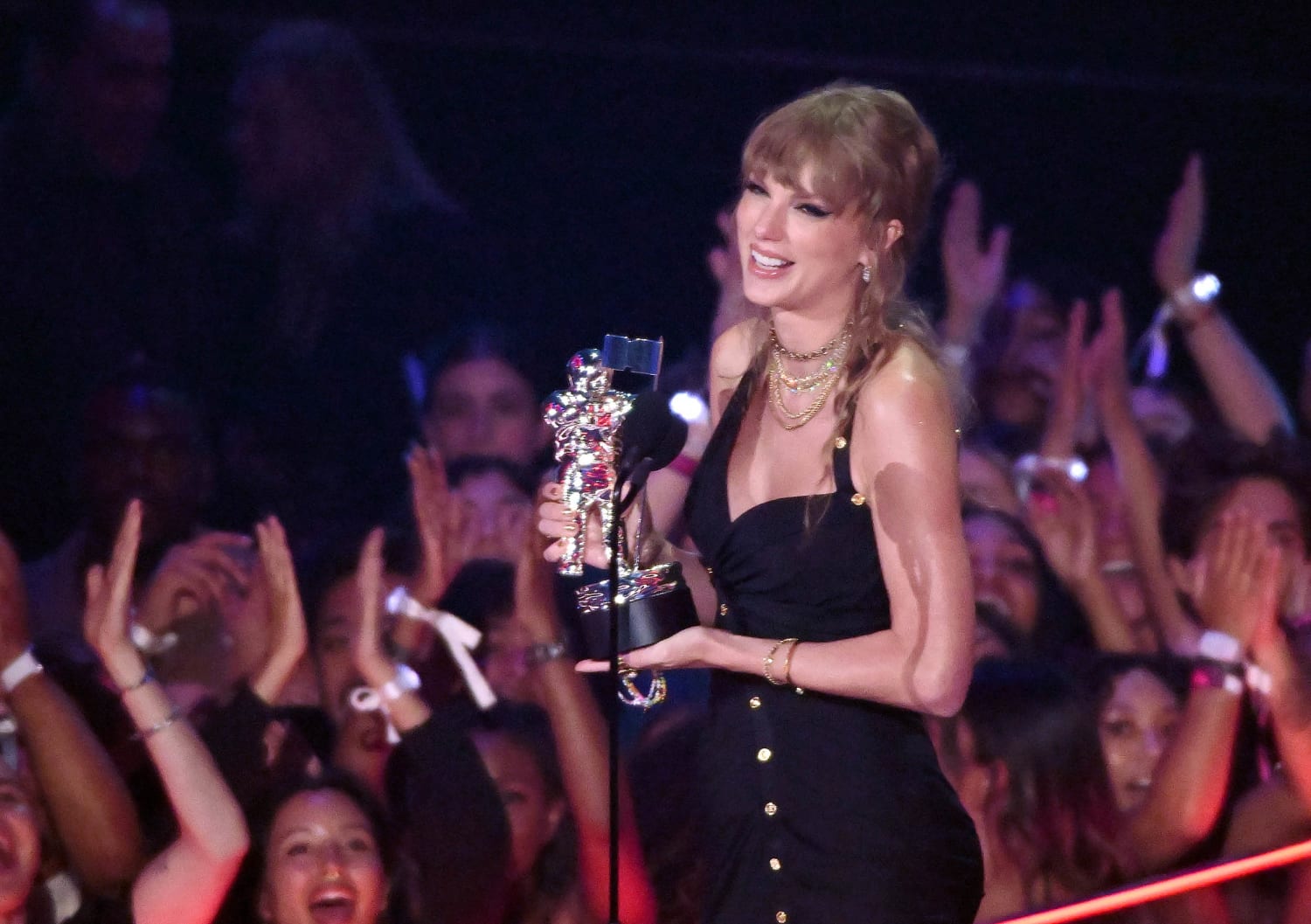 Shop The Friendship Bracelets Lance Bass Gave Taylor Swift At The VMAs