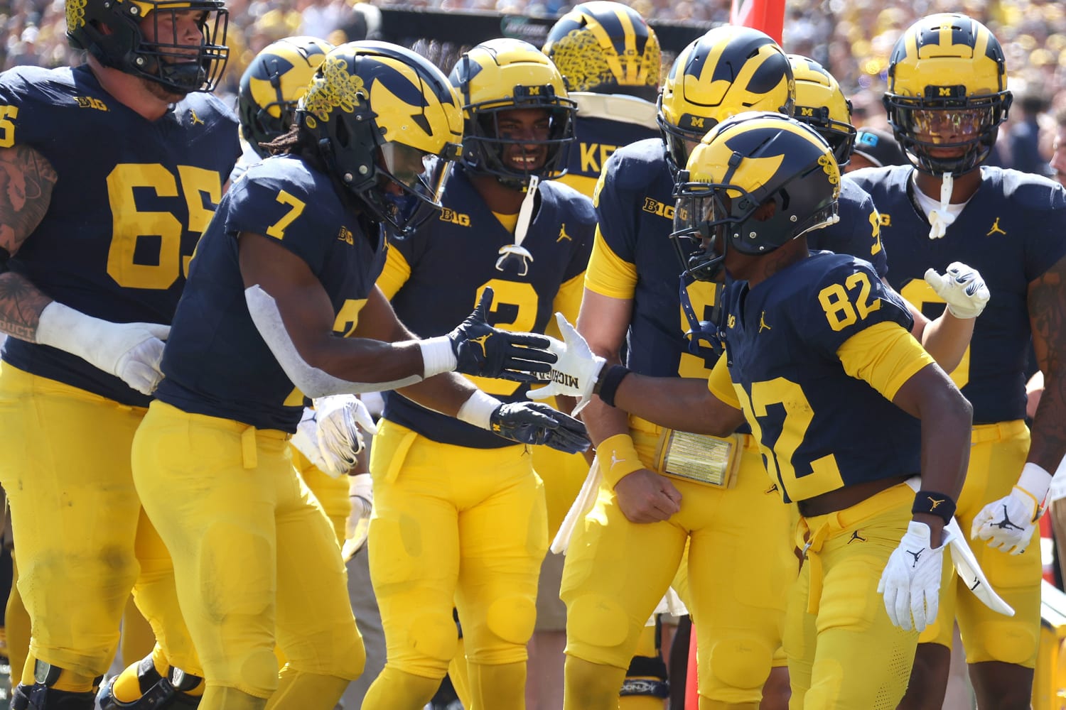NCAA investigation launched on Michigan football team over sign-stealing  allegations