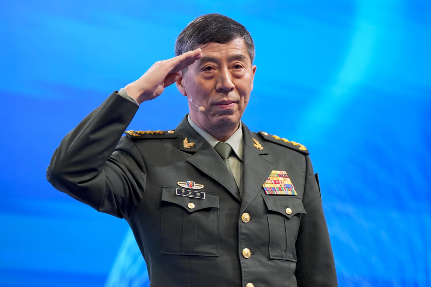 La Cina licenzia Li Changfu dalla carica di ministro della Difesa dopo aver licenziato Qin Gang