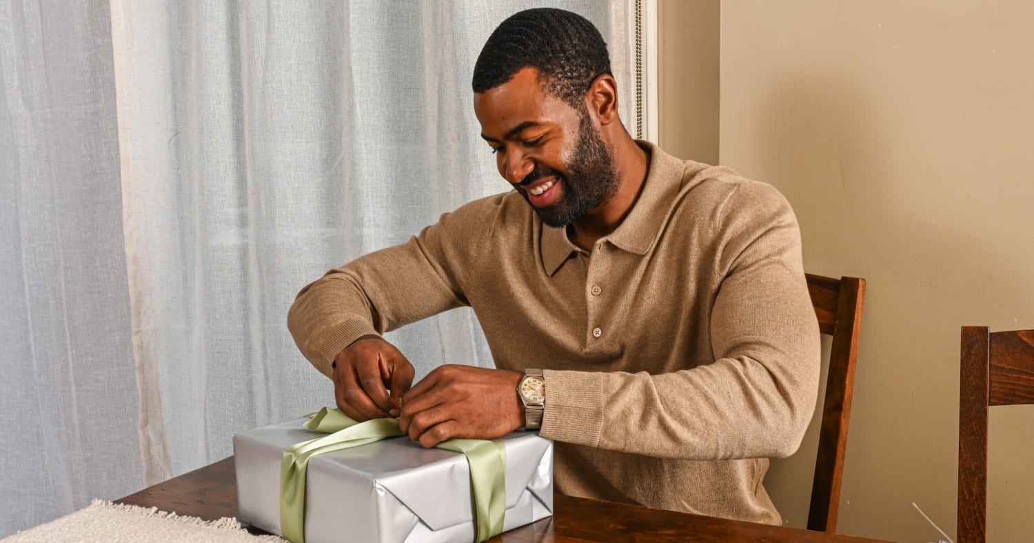 Man Makes Brother-In-Law's Gift Hilariously Impossible to Open