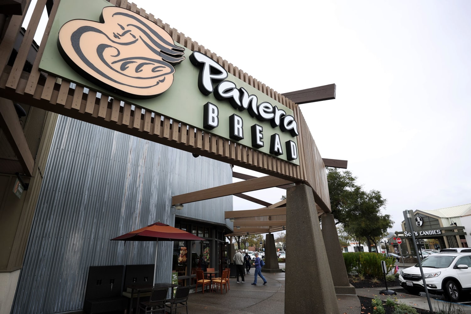 Panera now exhibiting caution about its caffeinated lemonade in all retail outlets after lawsuit over buyer’s dying