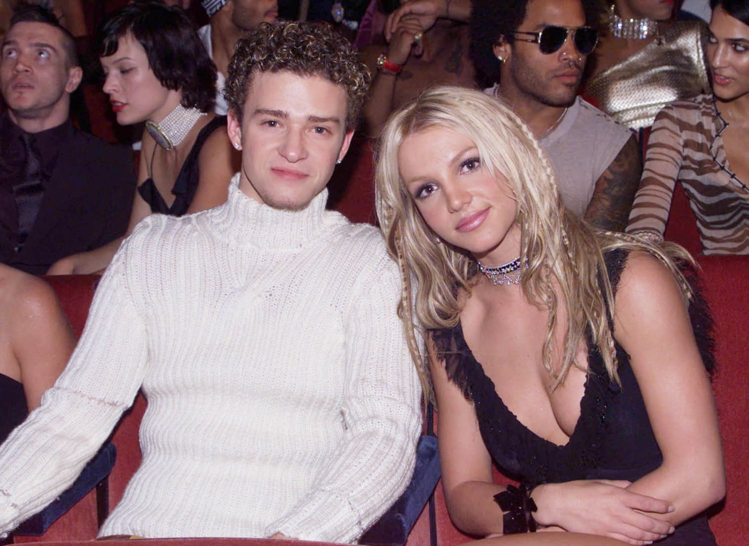 Justin Timberlake saves face with vacation amid Britney Spears