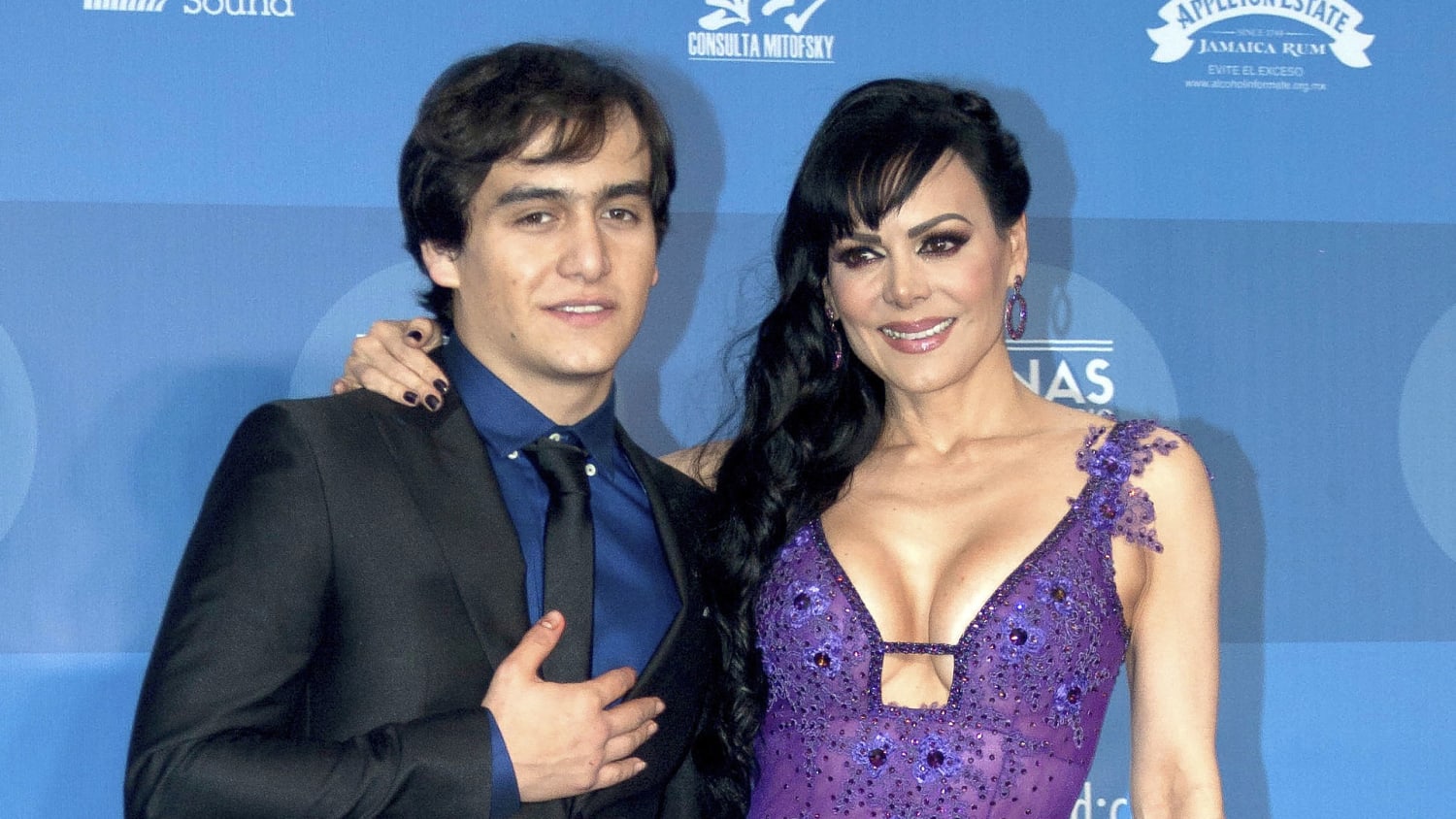 Maribel Guardia dice llorando que Julián Figueroa es “su ángel”