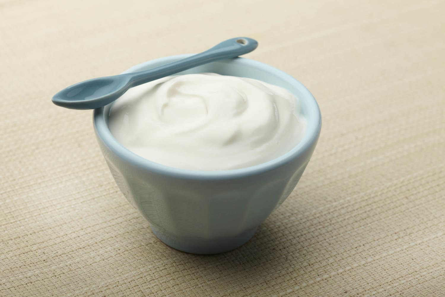 For consistent weight Loss, eat yogurt every day - Yogurt in Nutrition