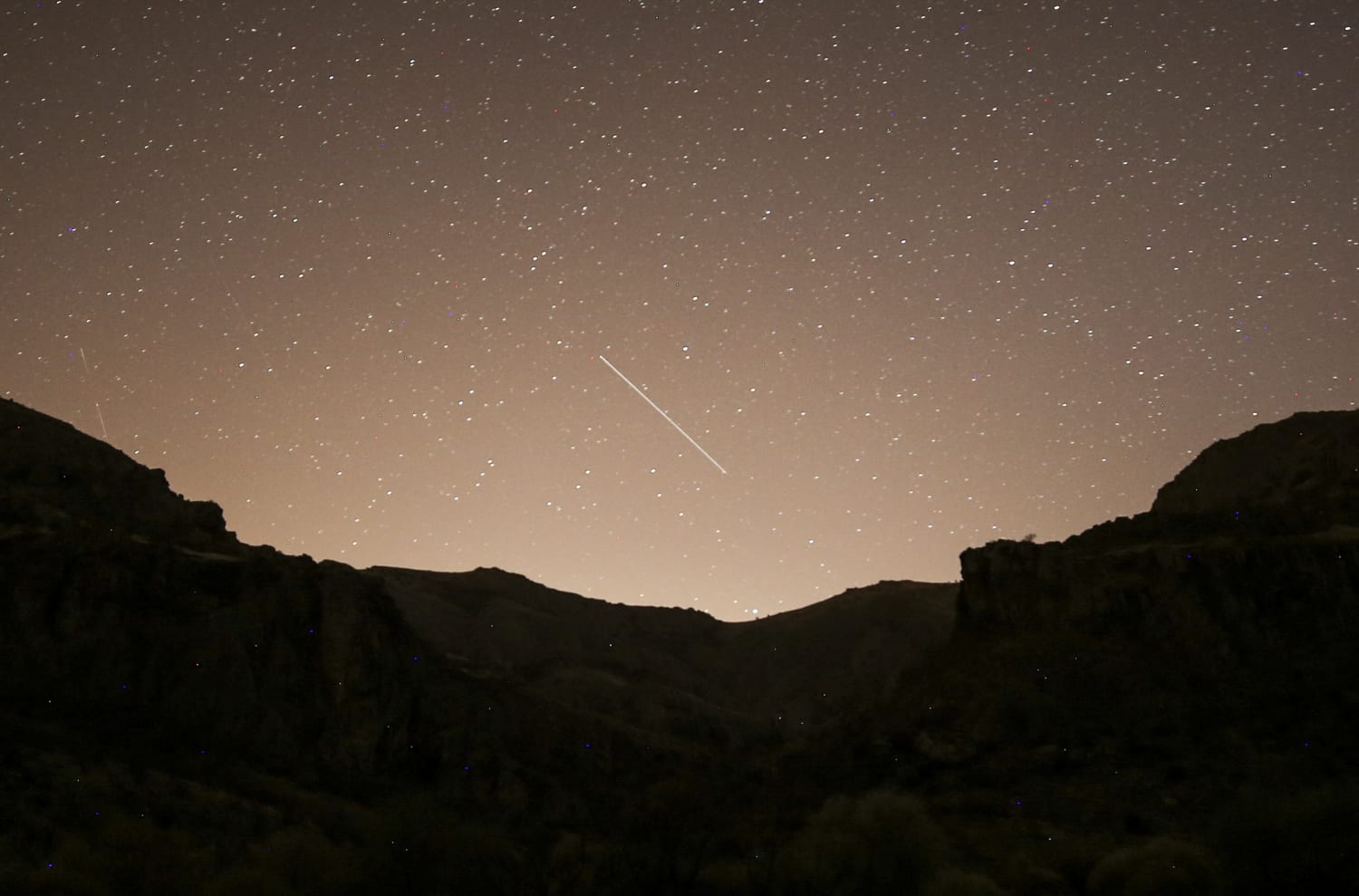 How to see shooting stars