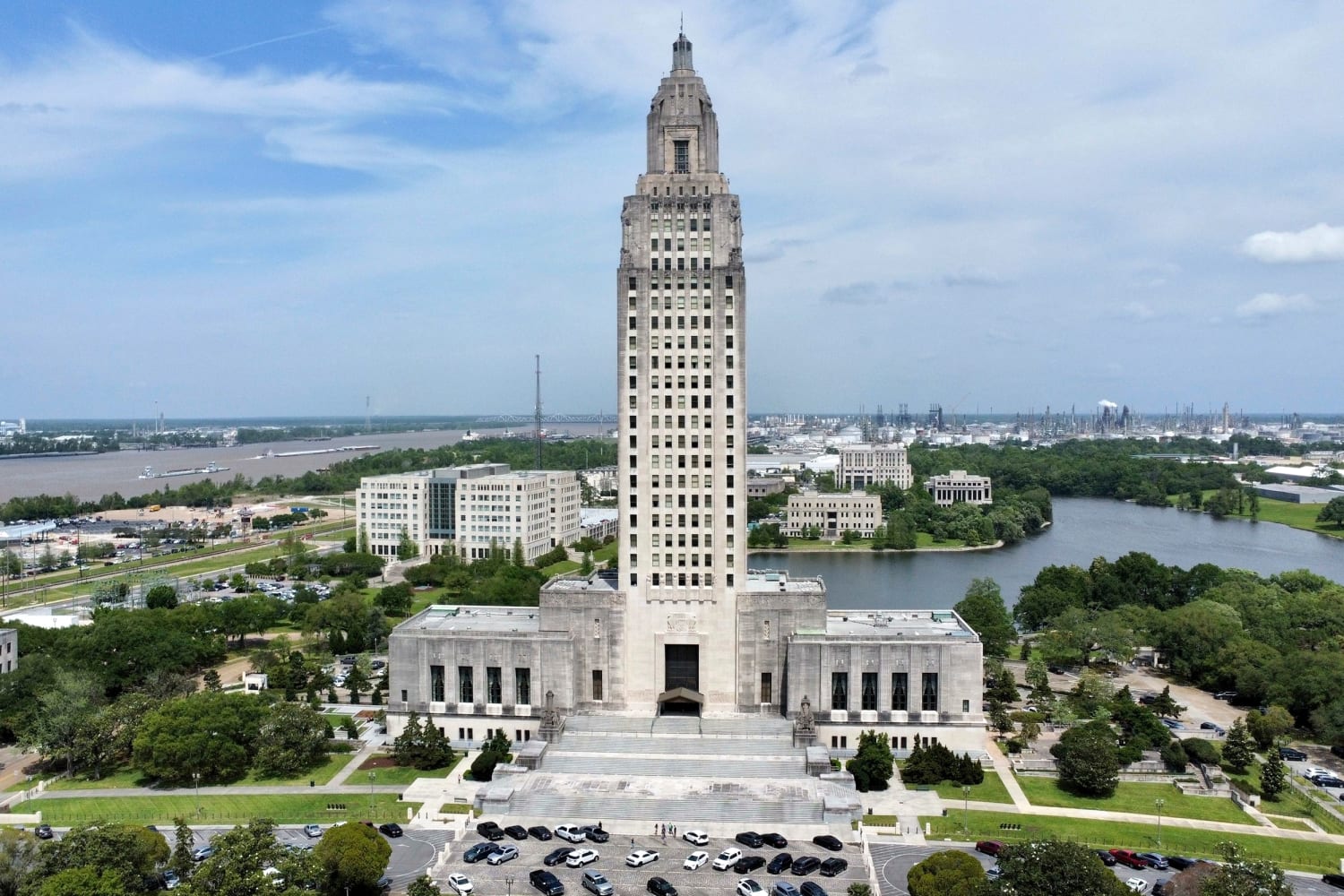 Federal Judge Strikes Down Louisiana State House and Senate Districts (democracydocket.com)