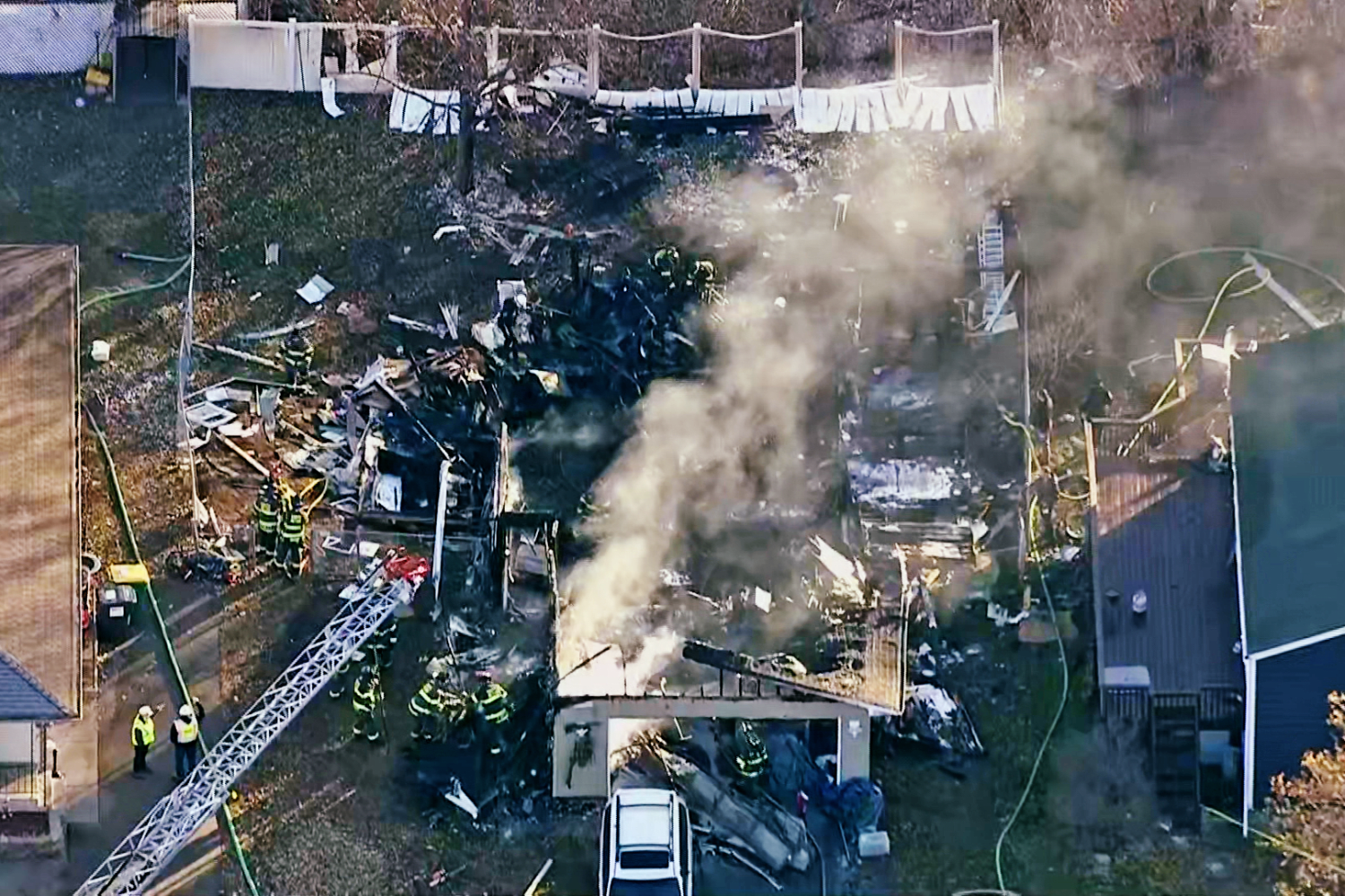 Minnesota fiery house explosion kills 1 in St. Paul suburb