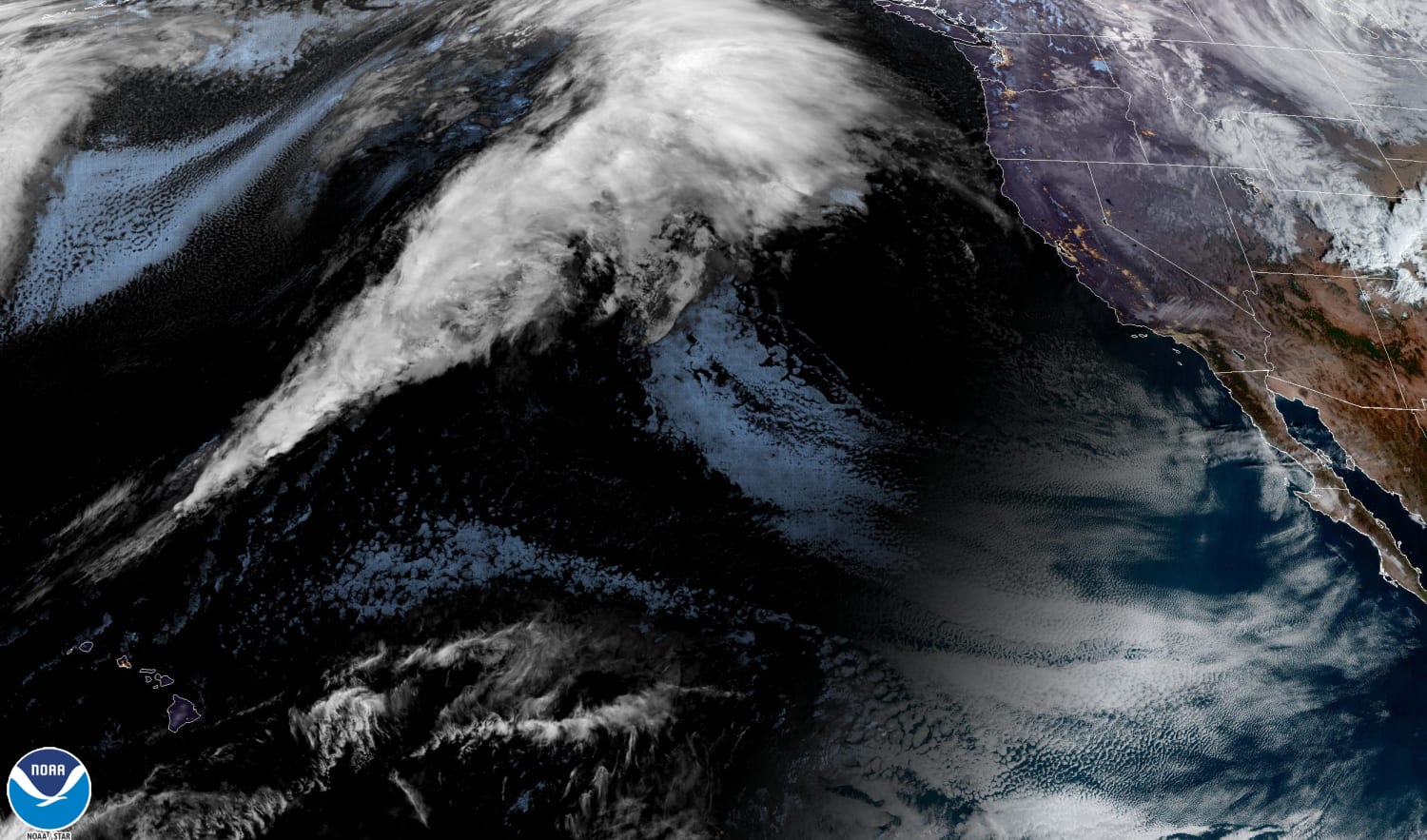 Tropical Storm Kay reaches San Diego County with high winds, high  temperatures and the promise of heavy rain - The San Diego Union-Tribune