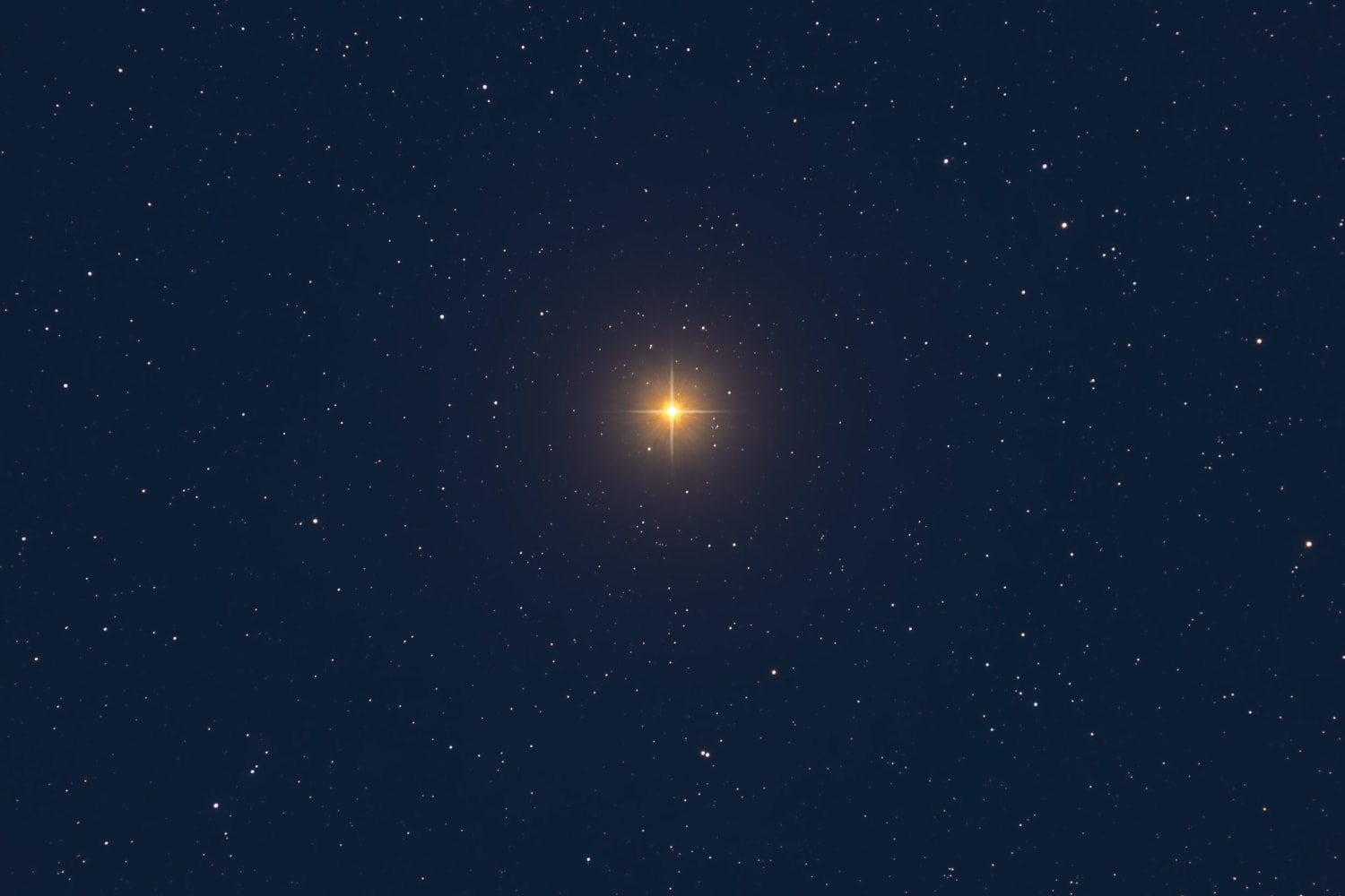 소행성은 밝은 별 베텔게우스 앞을 지나 수백만 명이 볼 수 있는 희귀한 일식을 일으킬 것입니다.