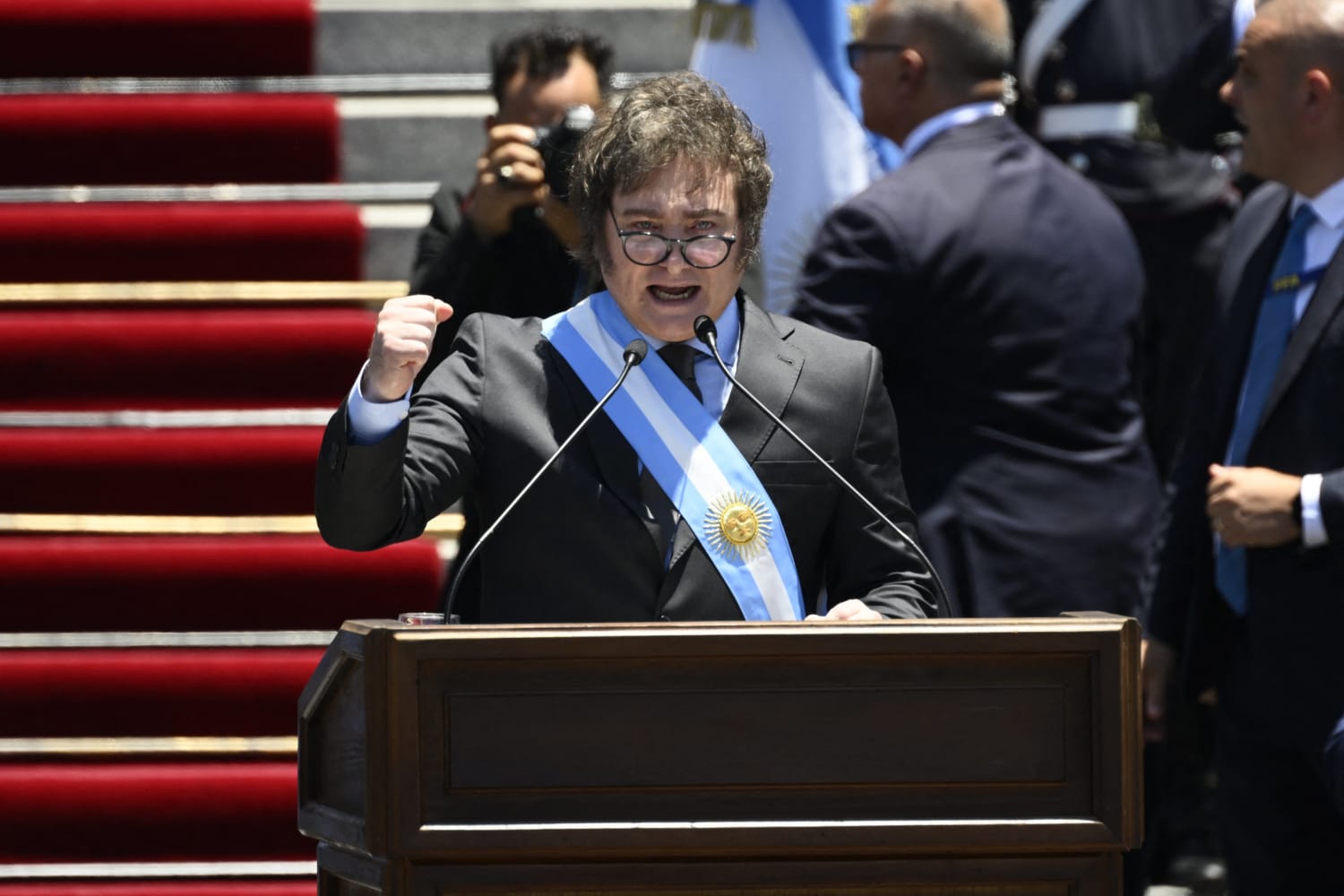 En su discurso inaugural, Javier Milei de Argentina prepara a la nación para un doloroso ajuste de shock