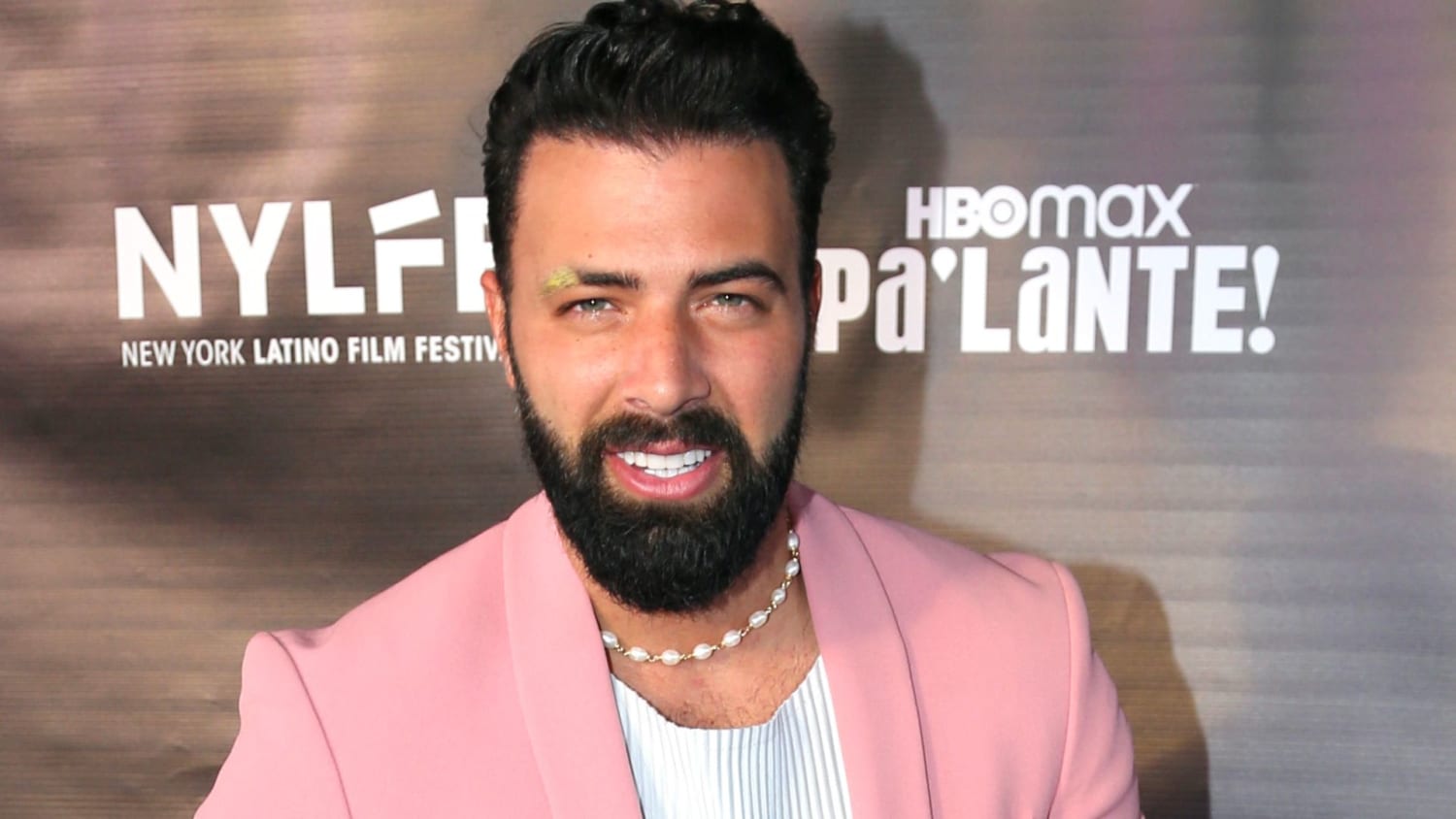 Jencarlos Canela derrocha miel y nos revela detalles sobre su nueva novia