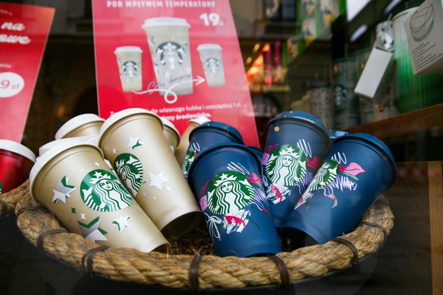 Starbucks Offering Discount to Customers With Reusable Cups