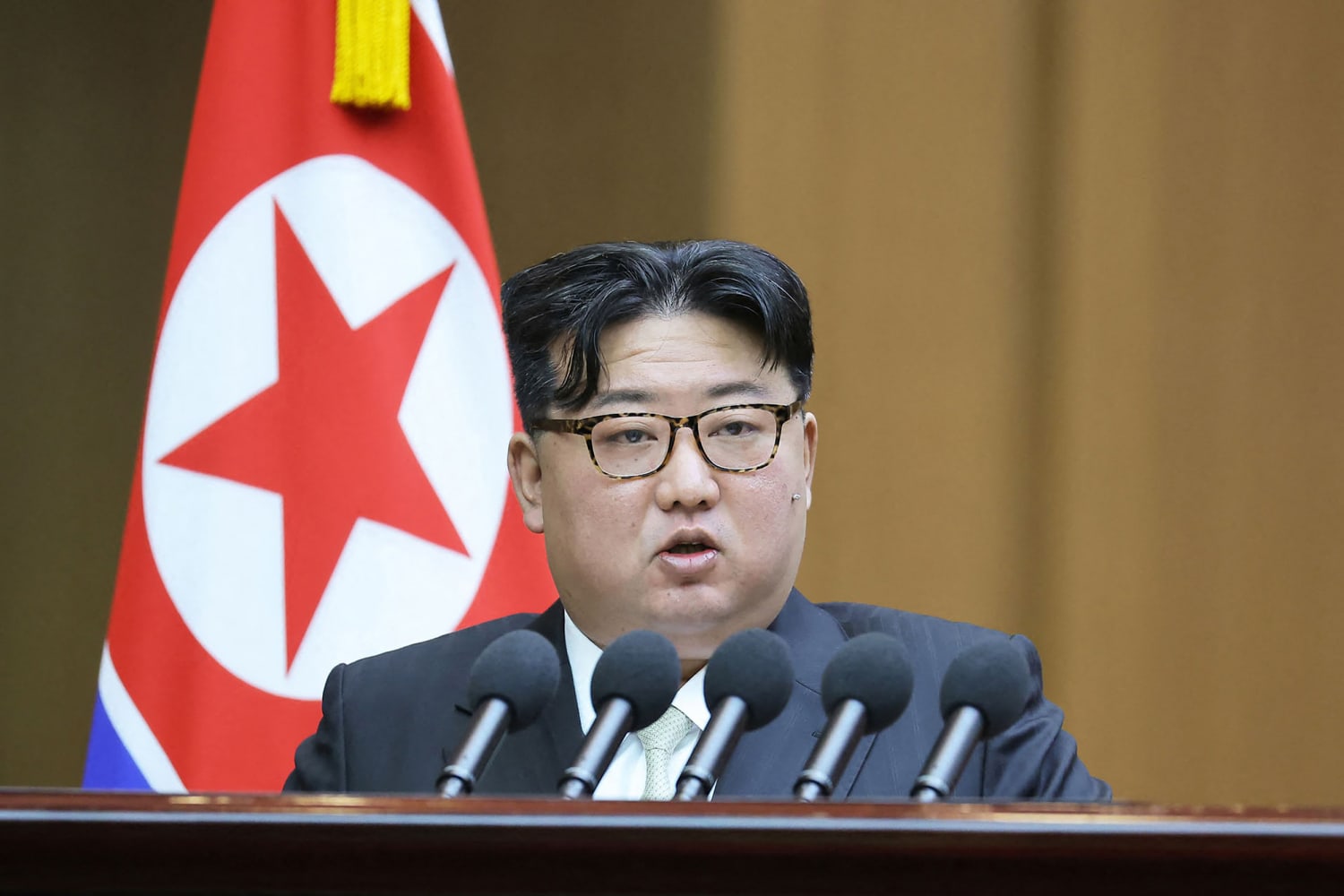 김정은 “북한, 더 이상 남북화해 노력하지 않을 것”