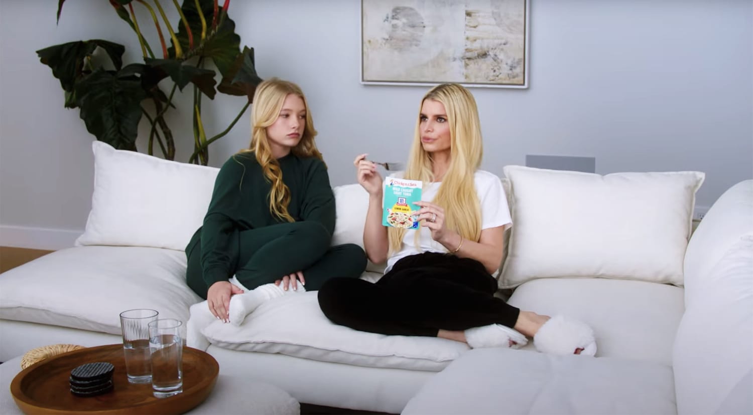 Jessica Simpson and her preteen daughter revisit 'Chicken of the Sea' moment in new commercial