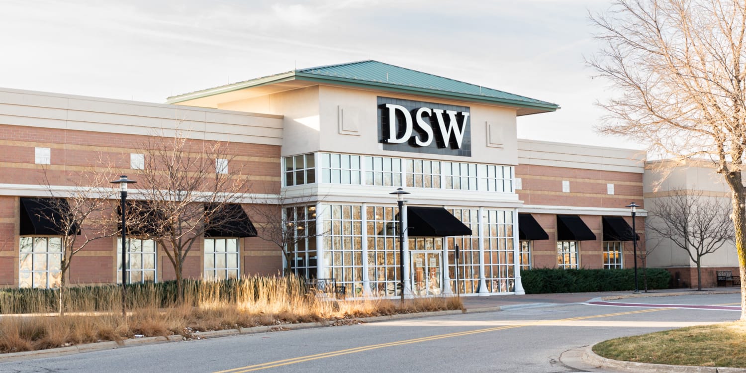 We're swooning over this DSW Valentine's Day sale: Save up to 71% off New Balance, Ugg, more