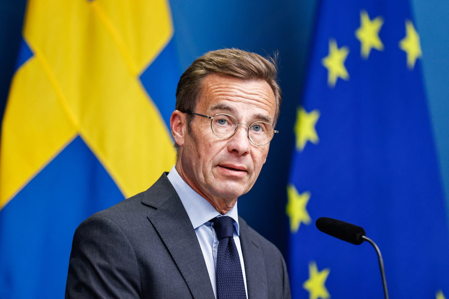 Švédsko se během návštěvy premiéra ve Washingtonu stává 32. členem NATO