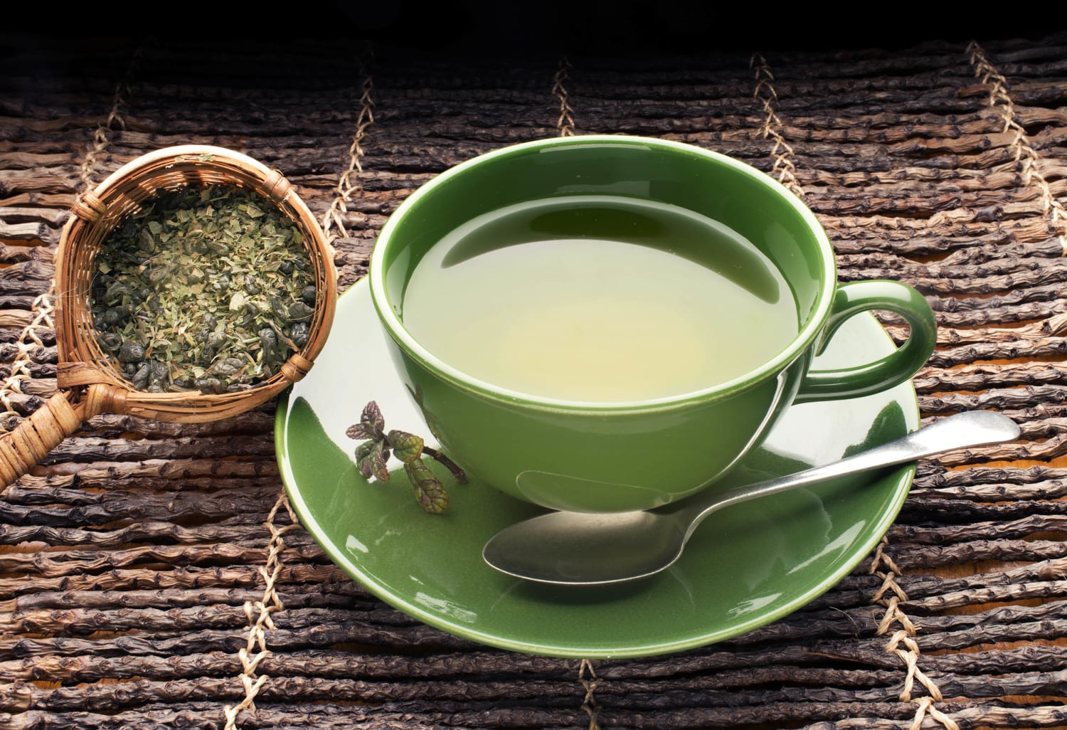 Is green tea good for you? Dietitian explains its effect on weight loss, cancer risk