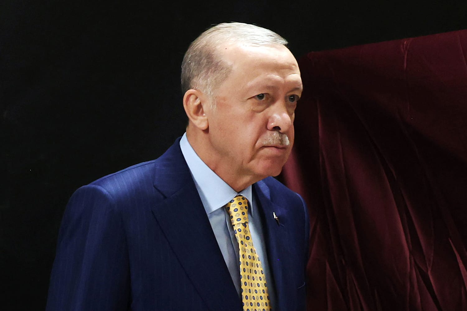 터키 야당이 중요한 지방선거에서 에르도안을 압도했다.