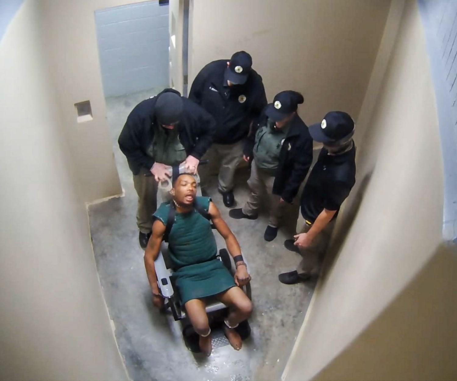 Black Georgia inmate says he was choked with a chain by jail guard