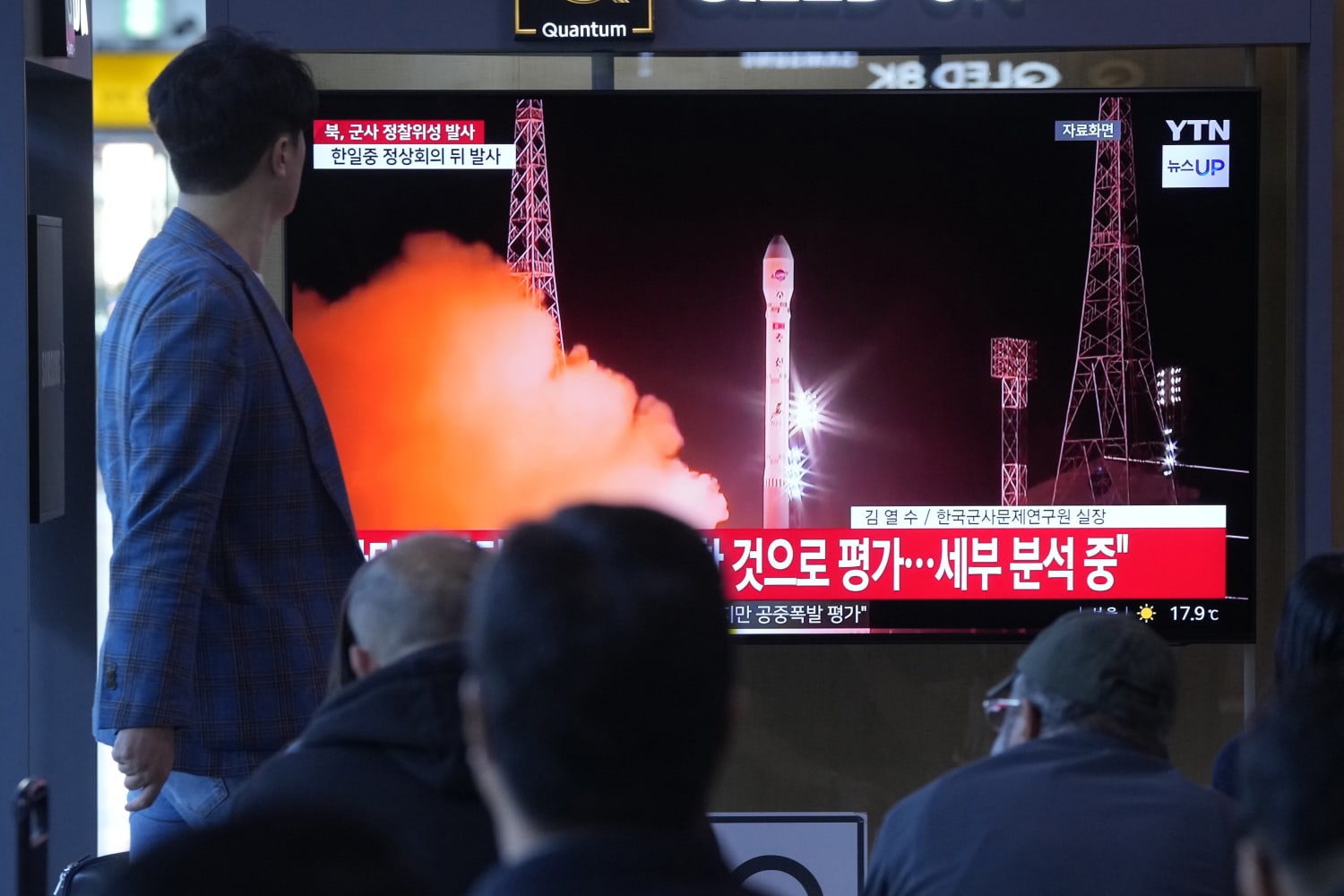 Severokorejská střela nesoucí druhý špionážní satelit explodovala krátce po startu