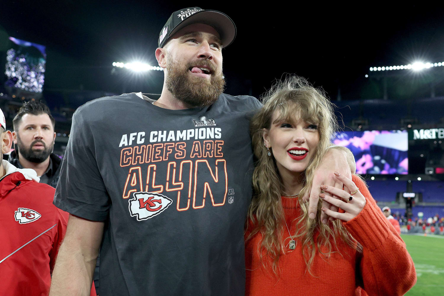 Taylor Swift appears to shout out Travis Kelce's three-peat hunt onstage in  next Super Bowl venue