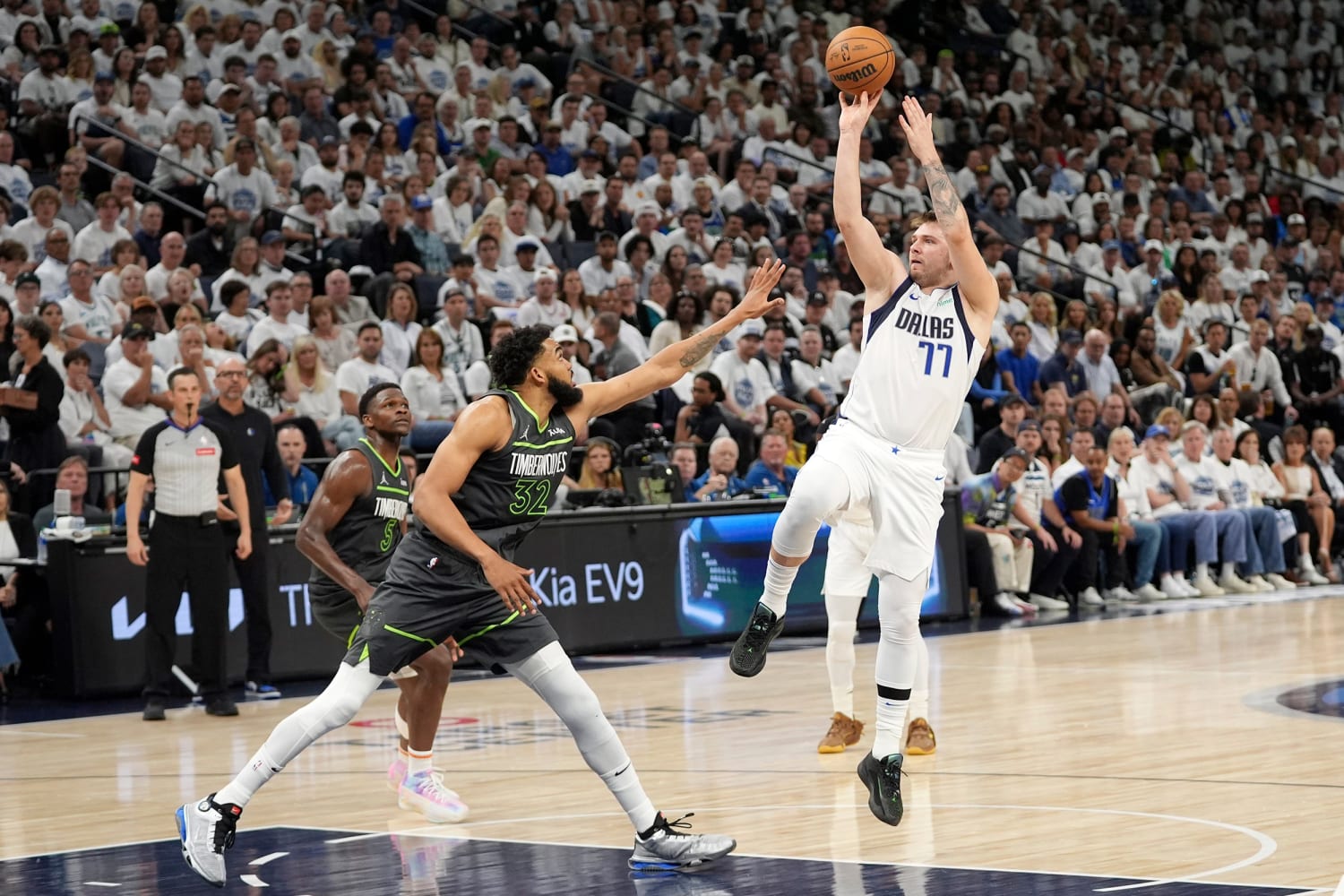 Doncic drops 36 points to push Mavericks to NBA Finals with 124-103 win  over Timberwolves