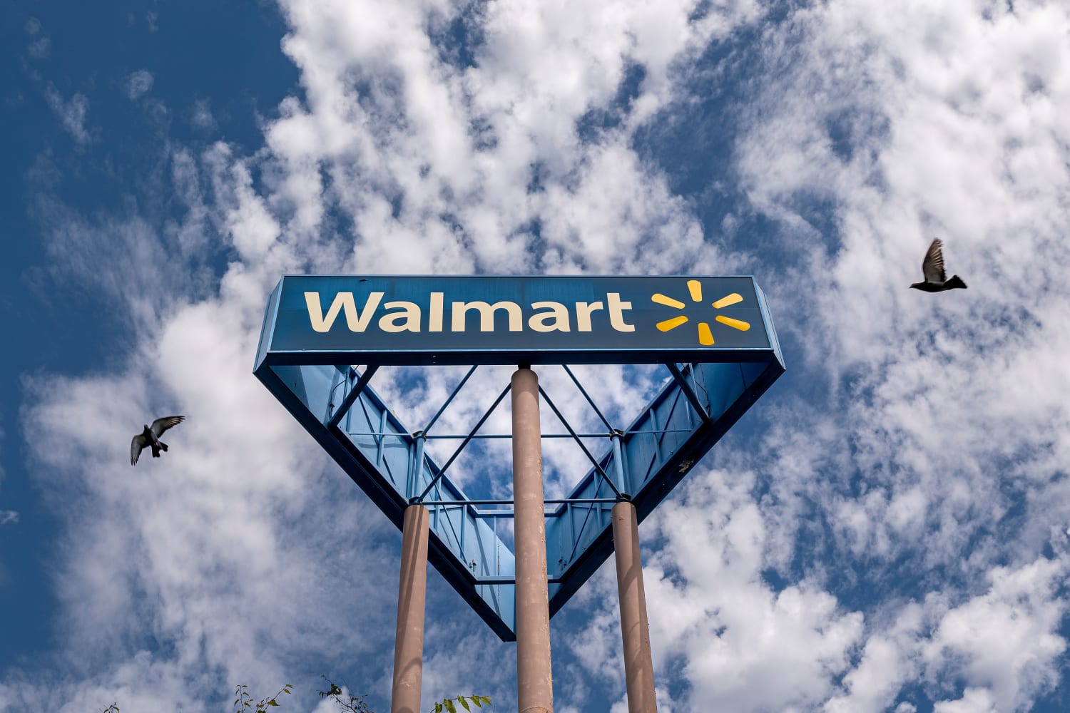 Is Walmart Open on Memorial Day 2024? Holiday Store Hours