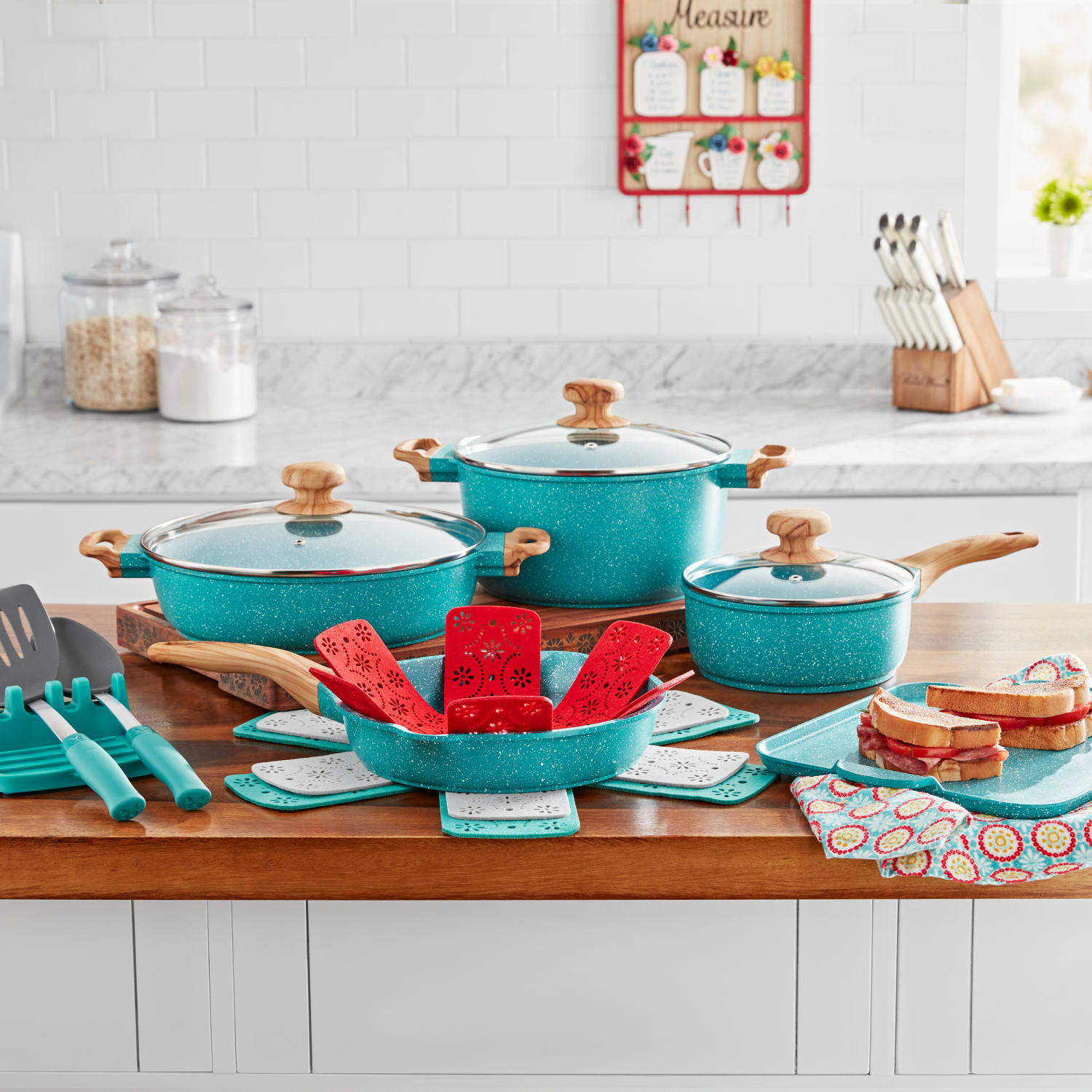 The Pioneer Woman Linen Speckle appliances: Digital toaster, more