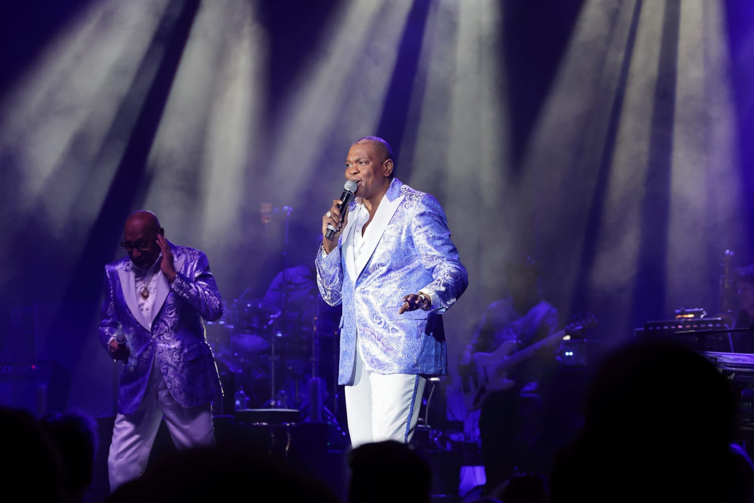 Four Tops Singer Says Hospital Put Him In Straightjacket, Didn't