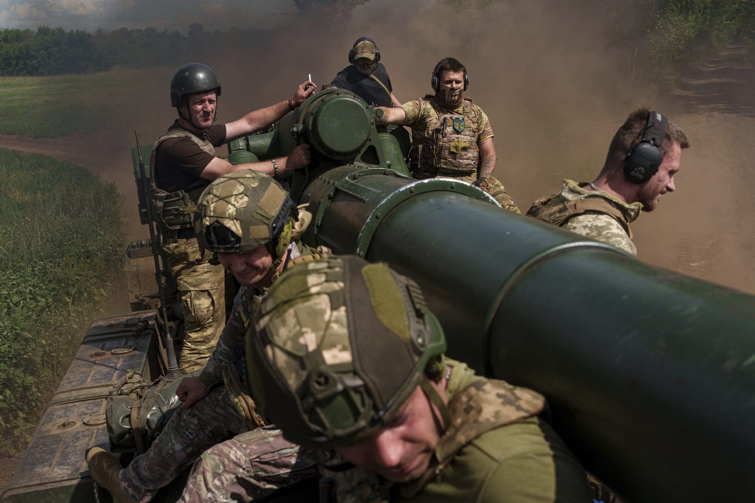Zelenskyj odvolal ukrajinského vrchního velitele poté, co jeho vojáci utrpěli těžké ztráty