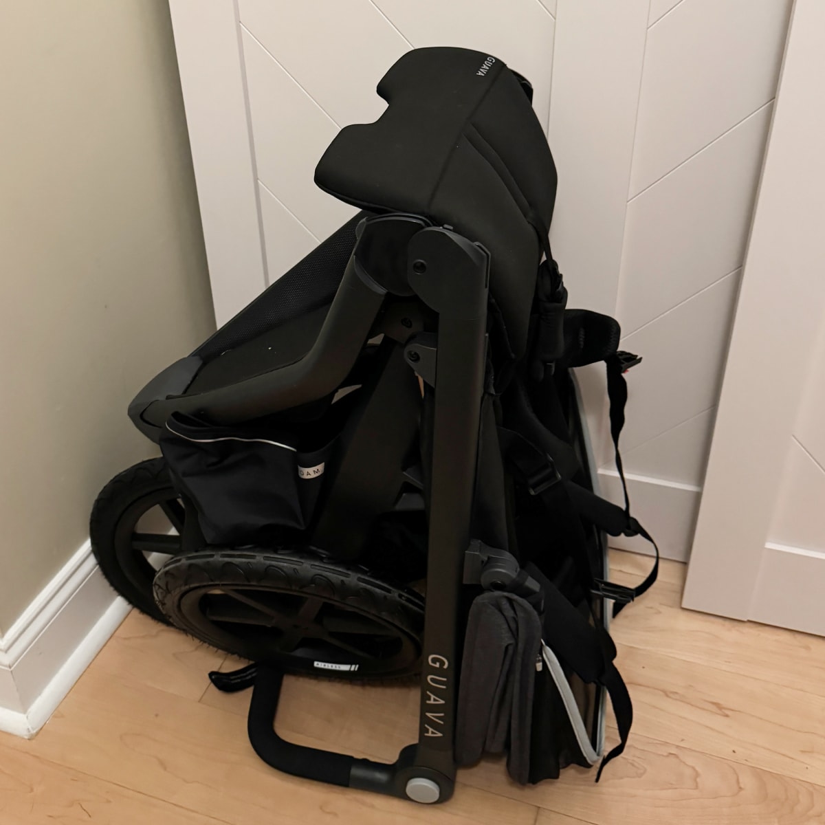 travel stroller Zoe Traveler in Sand Size 18.5" x 21.5" x 9.5"