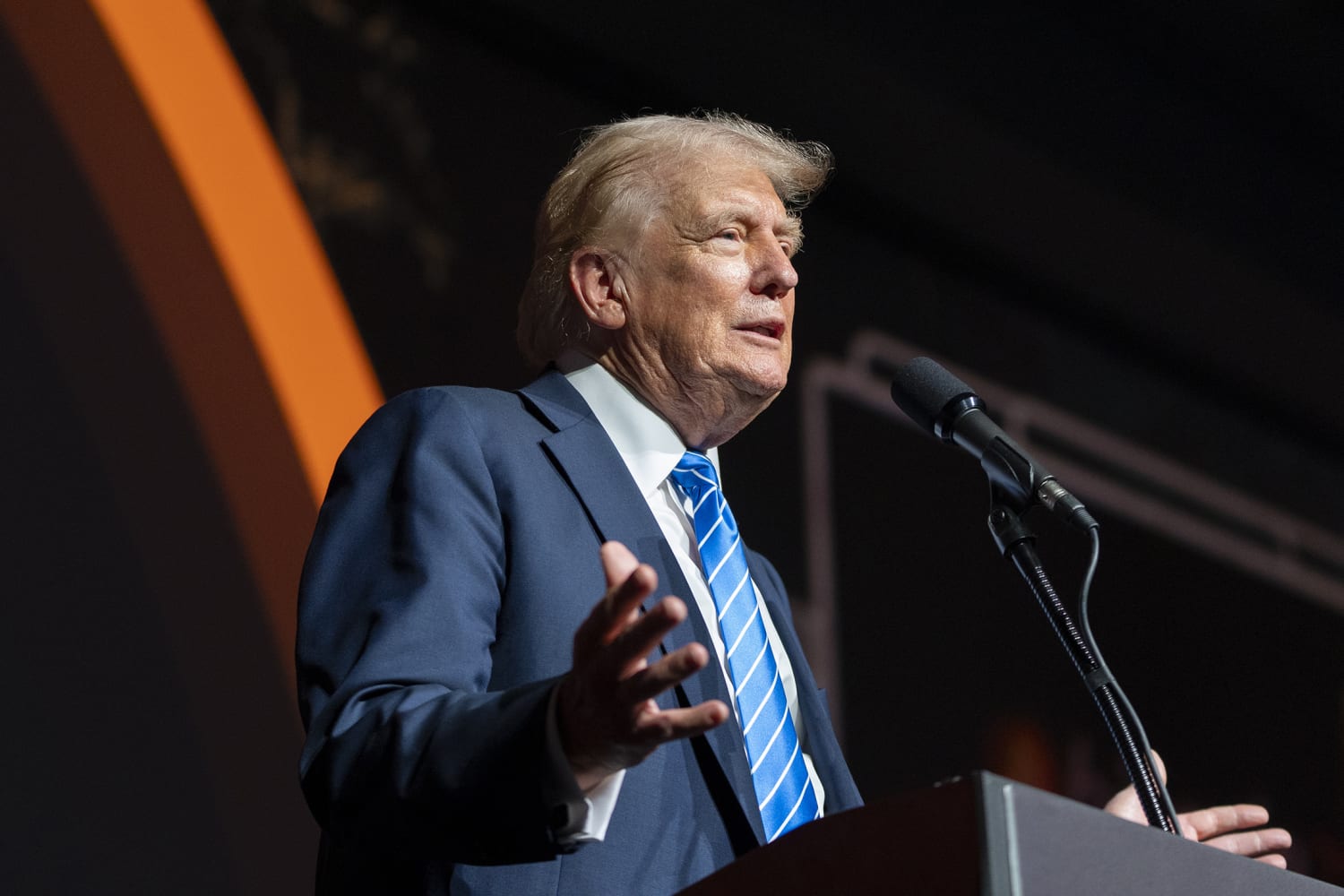 Trump hails crypto at biggest bitcoin convention