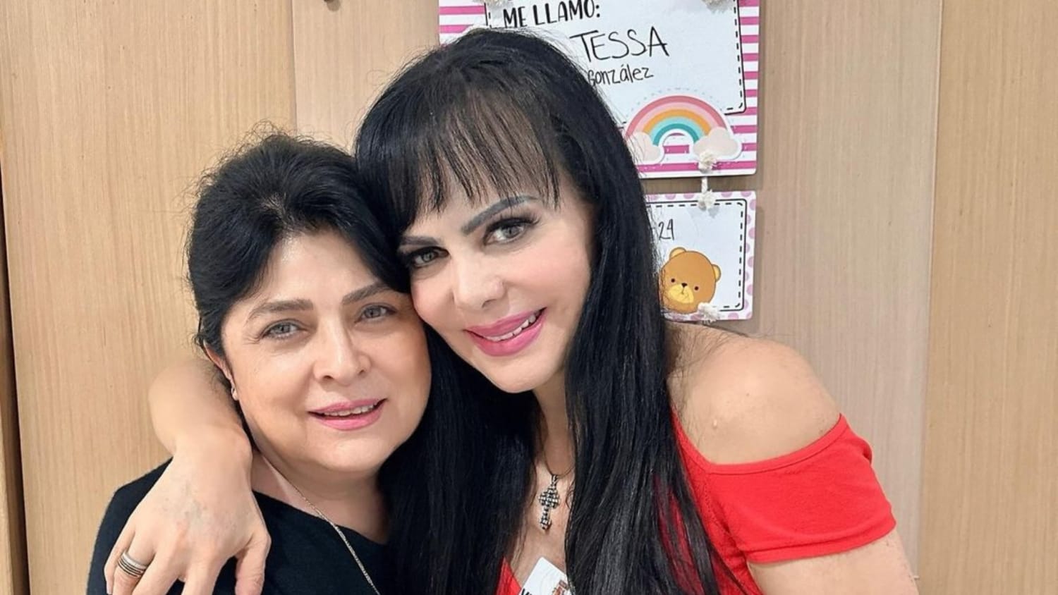 Maribel Guardia meets Victoria Rufo's granddaughter and cries over her