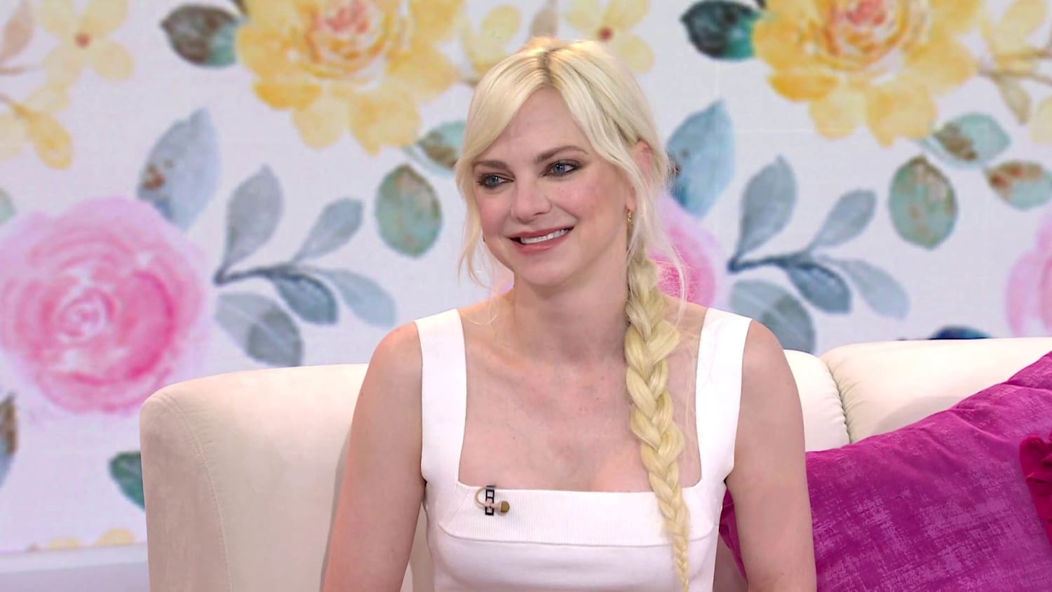 Anna Faris recalls initially 'stumbling through' her role as a stepmom