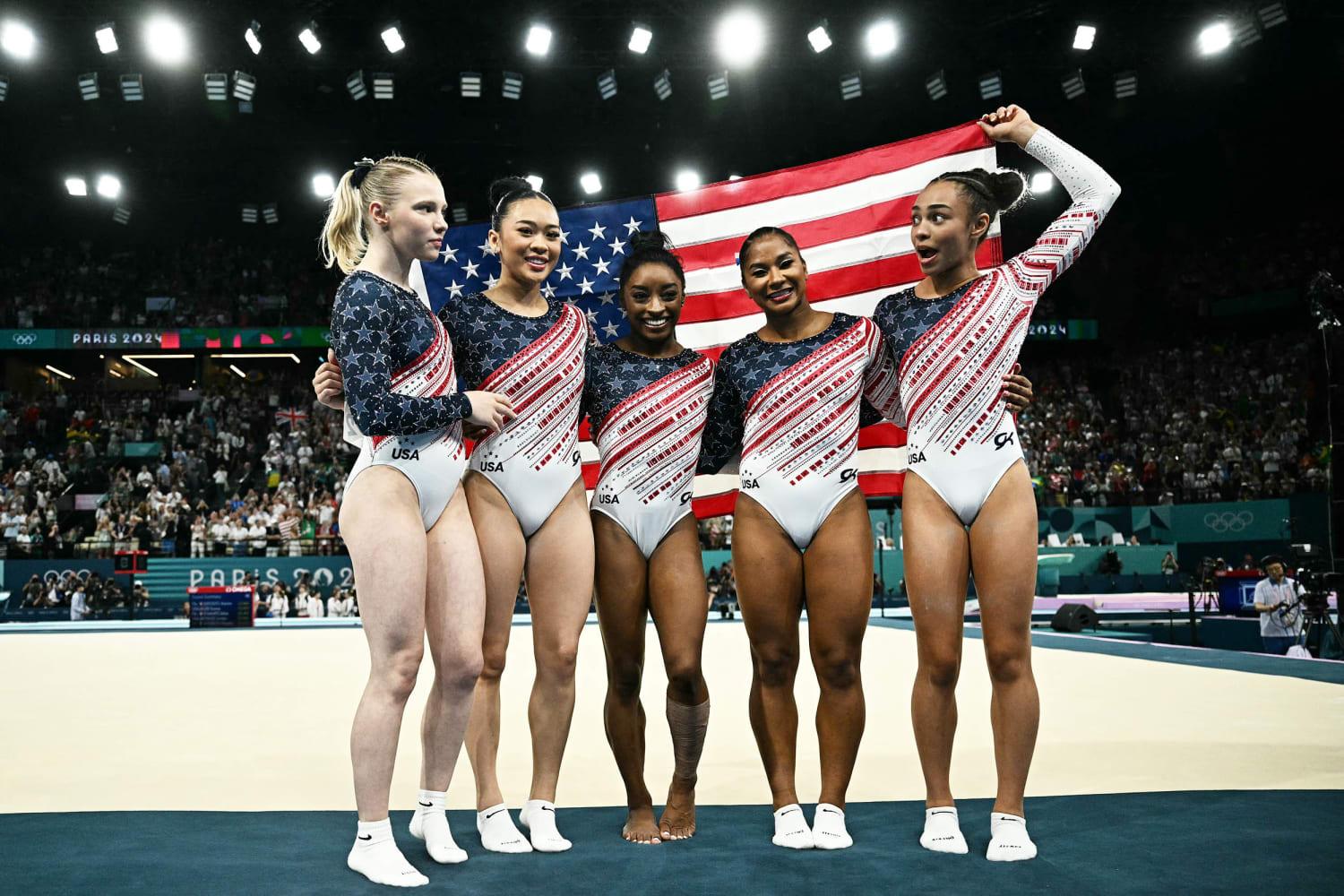 Olympics Gymnastics Final: Simone Biles, Suni Lee Accept Gold, Bronze Medals