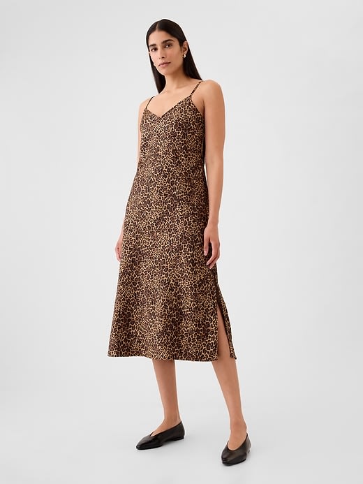 8 ways to style leopard print, according to stylists 8 ways to style leopard print, according to stylists