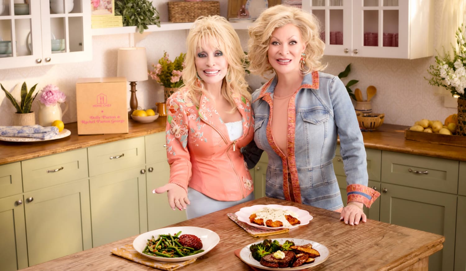 Here's what Dolly Parton and her sister Rachel sing while they cook