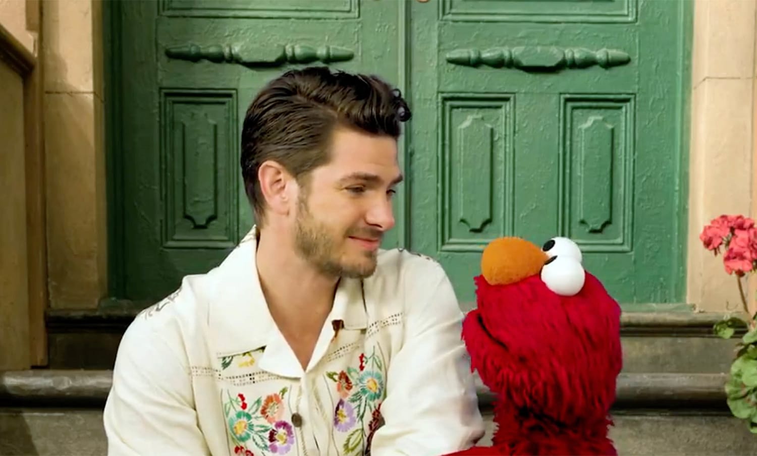 Andrew Garfield and Elmo talk about grief: 'It's actually kind of OK to miss somebody' 