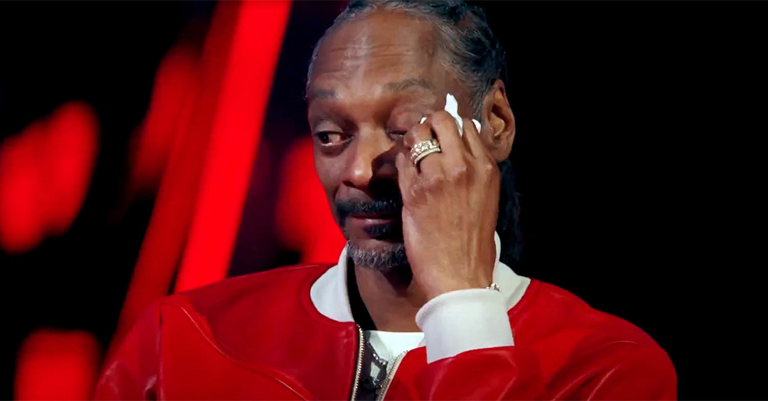 Snoop Dogg Cries As 'The Voice' Contestant Performance Reminds Him of Late  Mom