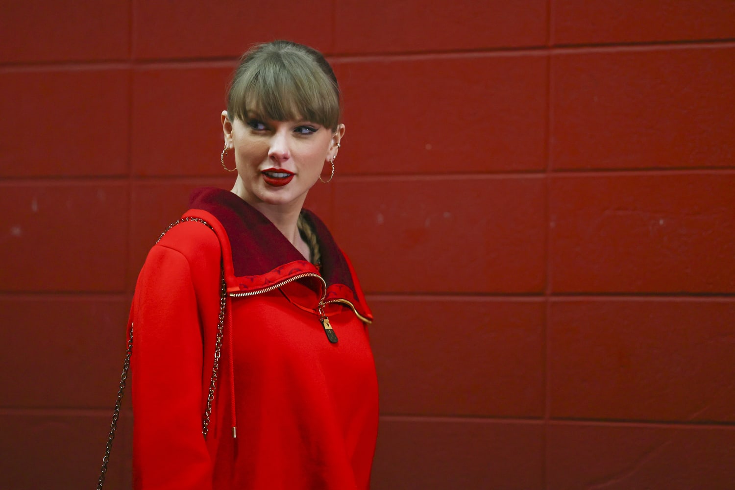 In her post-tour era: Taylor Swift spotted spreading joy at Kansas
