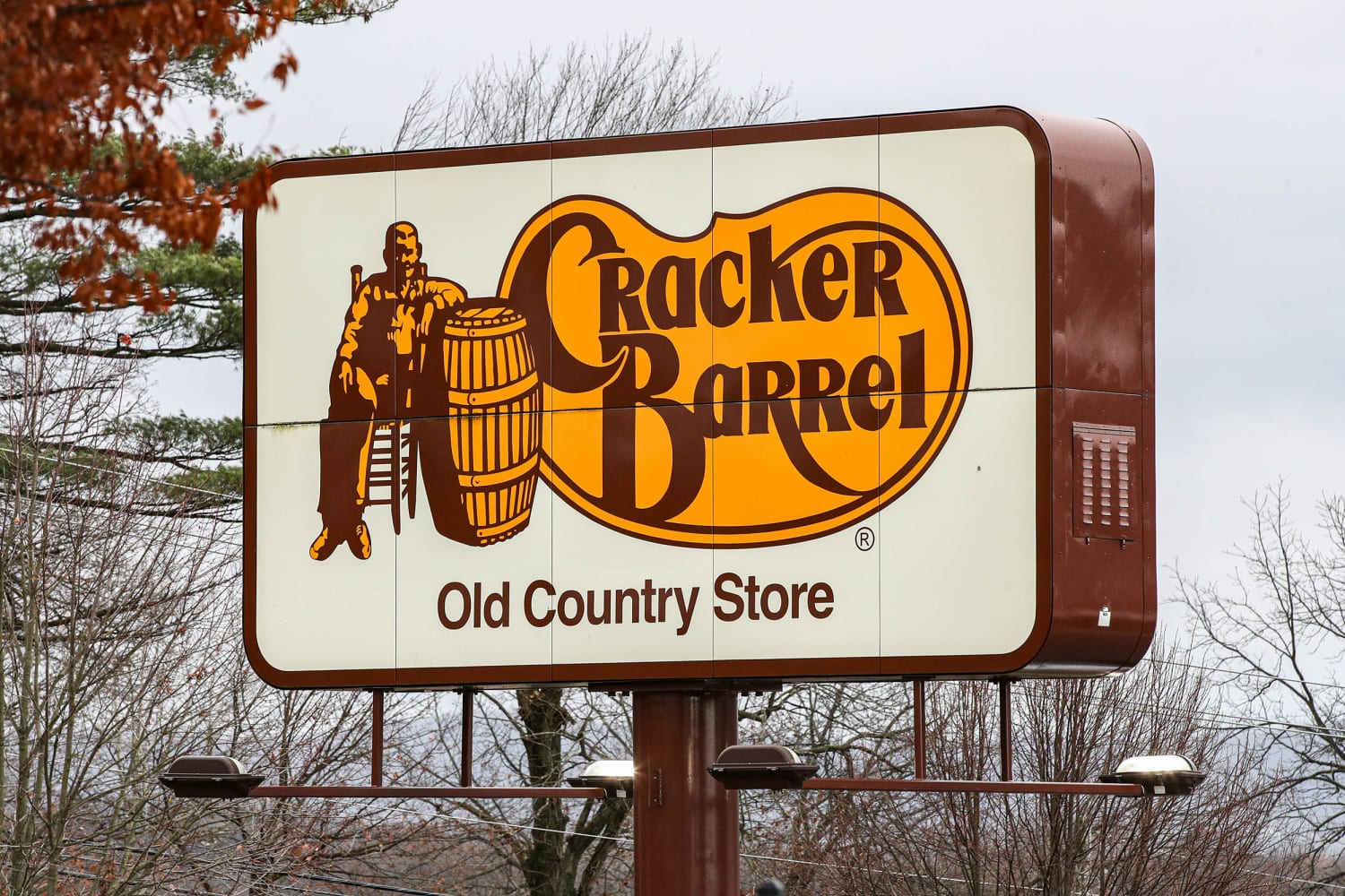 Cracker Barrel apologizes after turning away students with disabilities