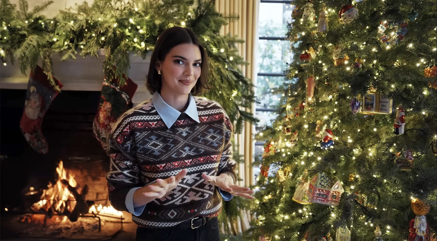 Kendall Jenner says she had 'breakdown' thinking mom Kris gave childhood ornaments to 'another sister'