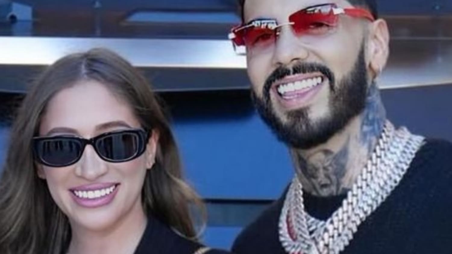 Anuel y Laury Saavedra muestran su amor de forma sexy