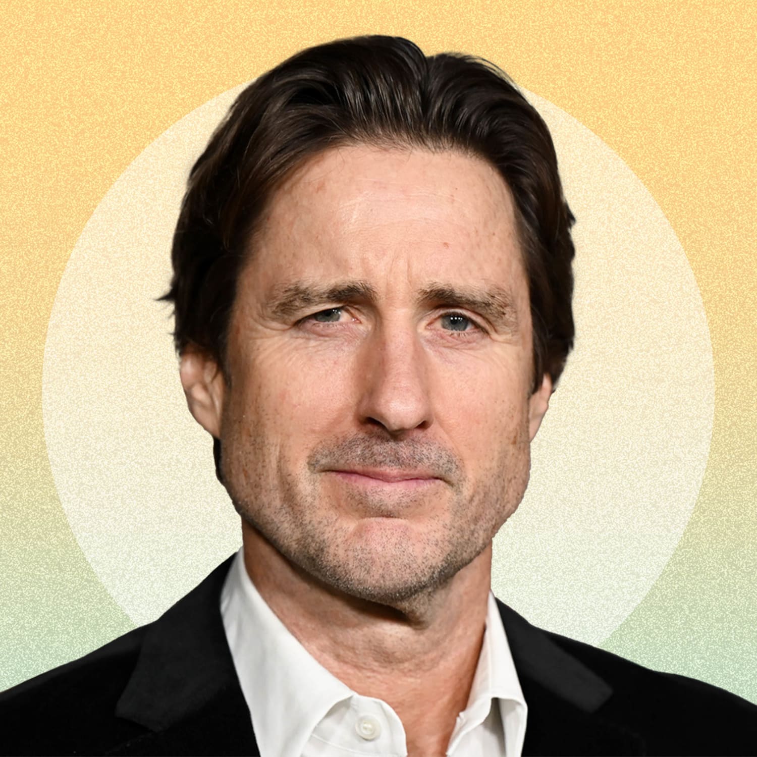 Luke Wilson On \, image size:1500x1500